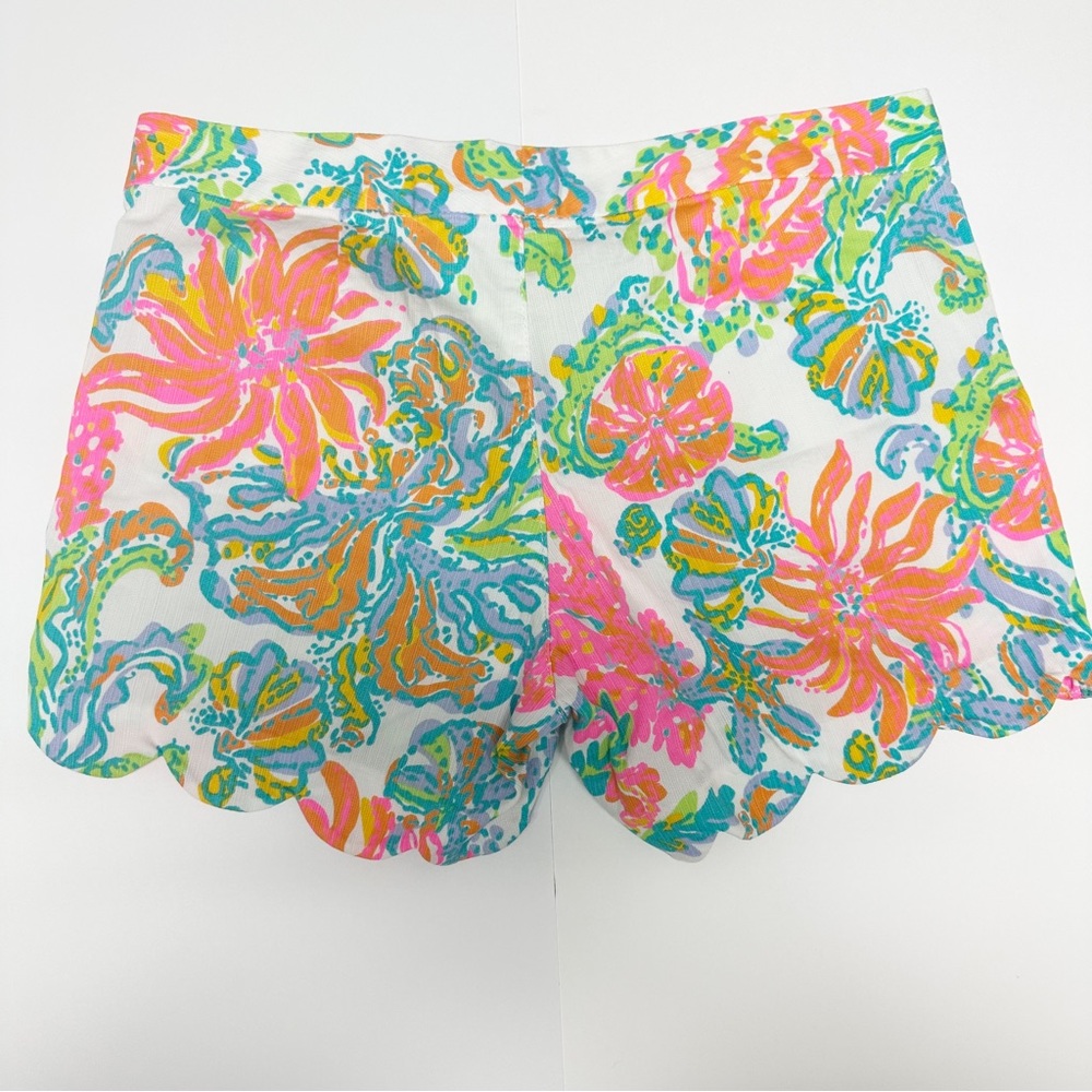 LILLY PULITZER size 4 Buttercup Shorts EUC - Picture 3 of 3